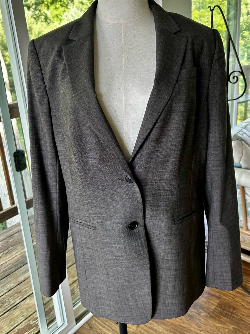 Women’s Classic Gray Single-Breasted Blazer by Ann Taylor Size 14